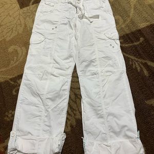 White cargo pant/capri